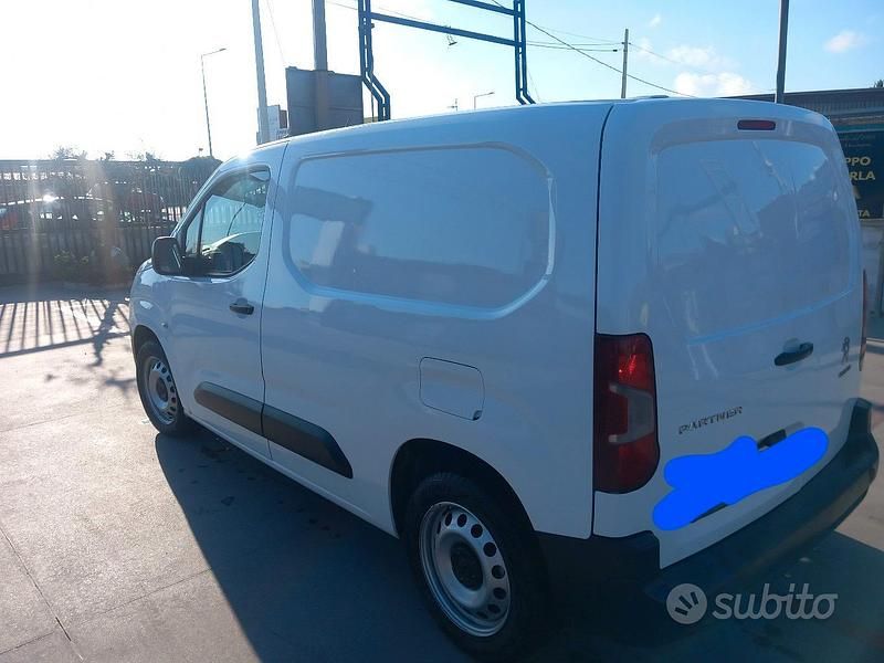 Usata Peugeot Partner 131 CV (96 kW) 2019 Bianco Monovolume