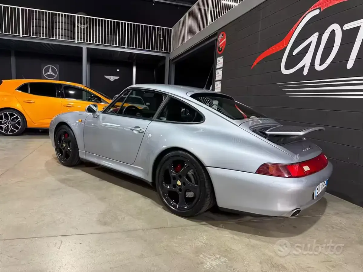 Usata Porsche 993 286 CV (210 kW) 1996 Grigio Coupé