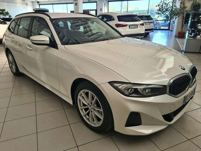 Usata BMW 320 190 CV (139 kW) 2024 Bianco Station wagon
