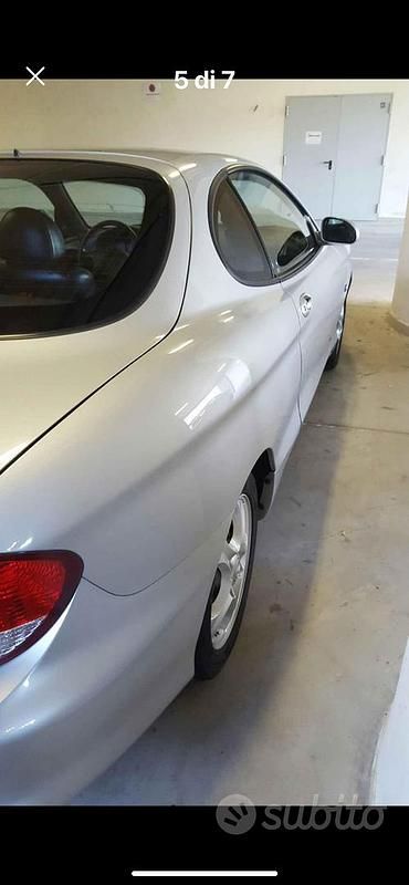 Gebraucht Hyundai Coupé 2001 Grau Coupé