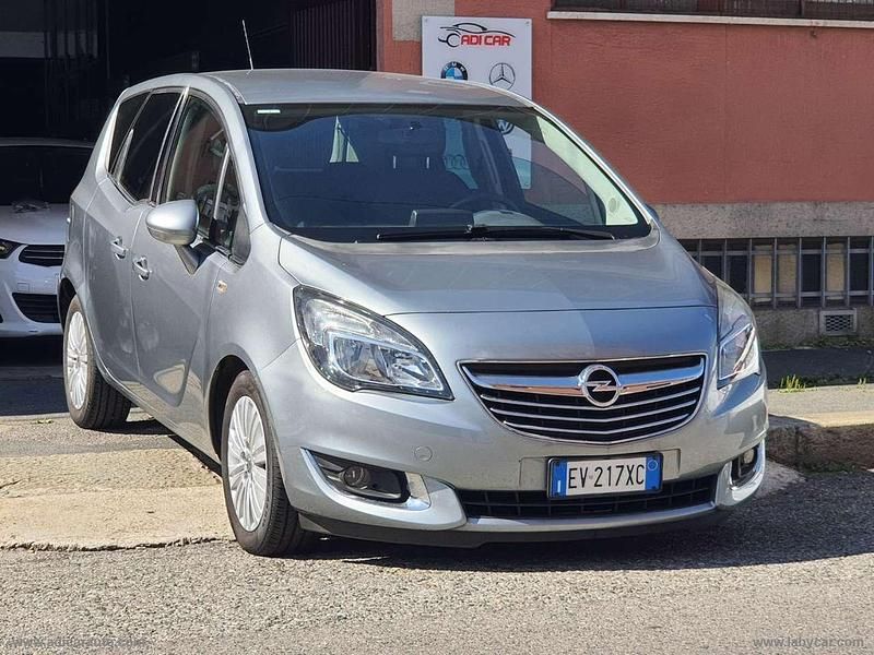 Grigio Usata 2014 Opel Meriva Monovolume | 4990 € (Ottimo prezzo) - Immagine 1/4