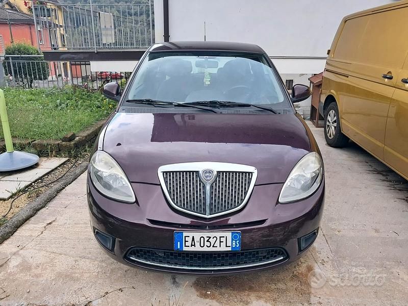 Usata Lancia Ypsilon 80 CV (58 kW) 2010 Utilitaria