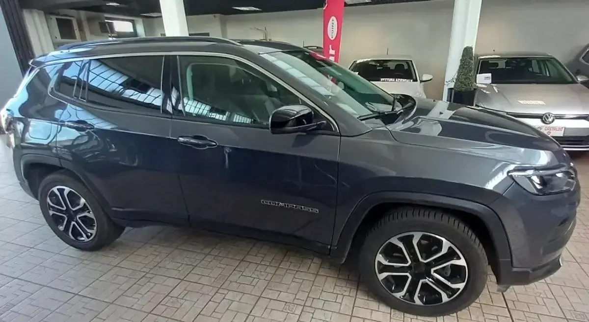 Usata Jeep Compass Limited 131 CV (96 kW) 2023 Grigio scuro SUV