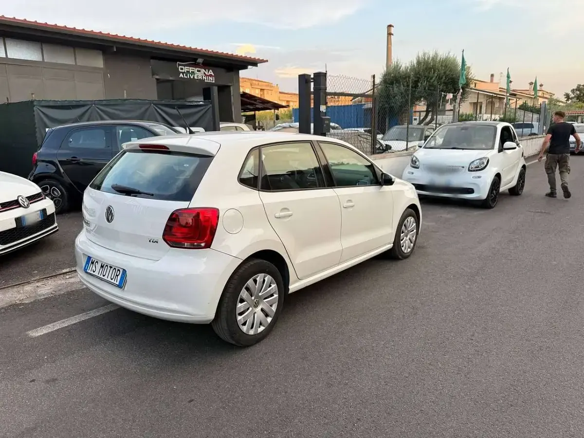 Usata VW Polo 75 CV (55 kW) 2013 Bianco Utilitaria