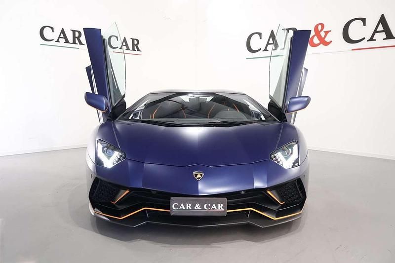 Usata Lamborghini Aventador 780 CV (573 kW) 2022 Blu/azzurro Cabrio