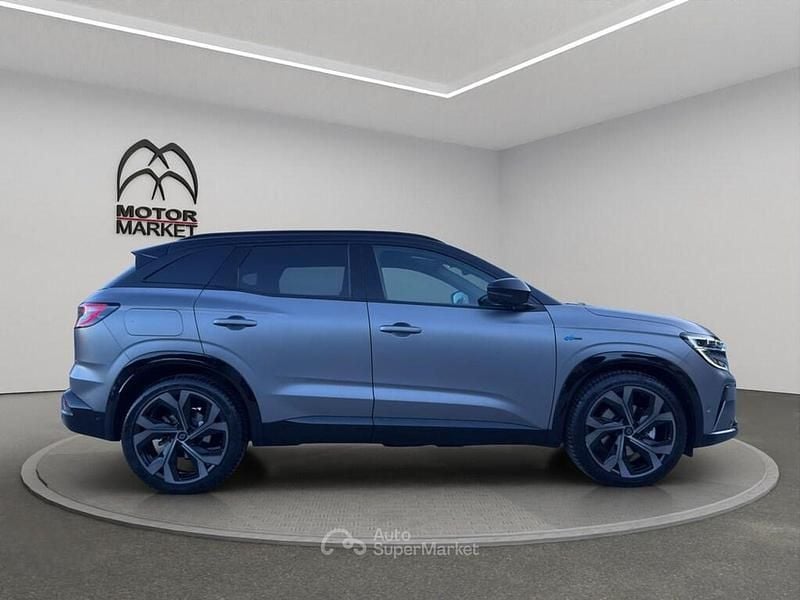 Usata Renault Austral Iconic Esprit Alpine 199 CV (146 kW) 2023 Grigio / gray SUV