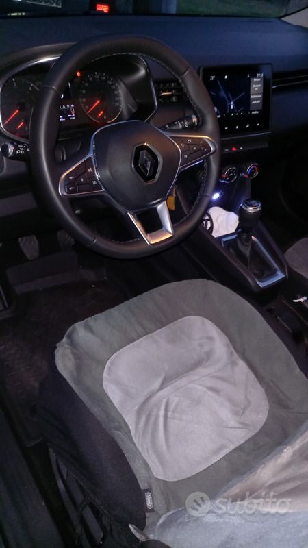 Usata Renault Clio V 86 CV (63 kW) 2020 Blu Utilitaria
