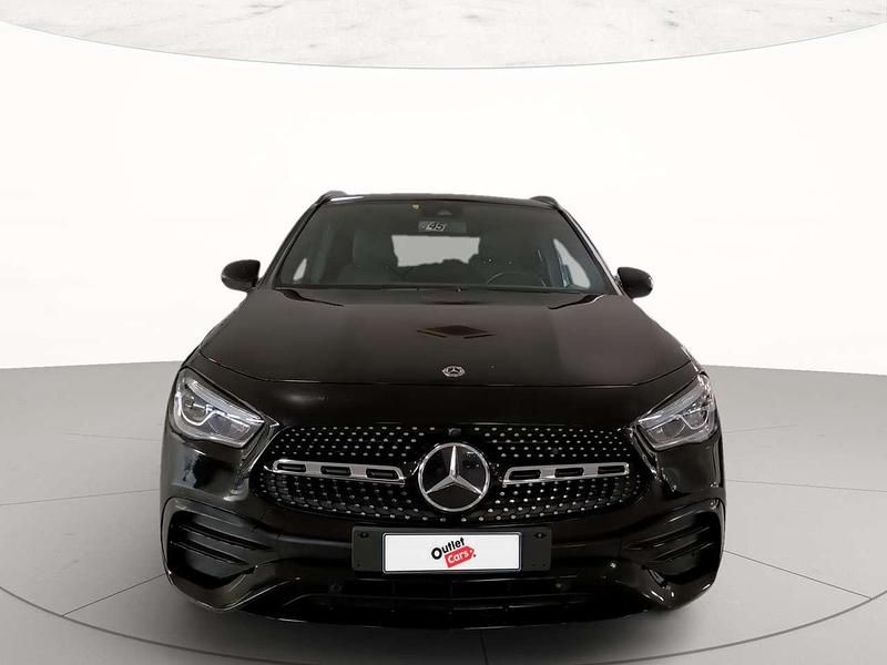 Usata Mercedes GLA200 Premium 150 CV (110 kW) 2022 Nero metallizzato SUV