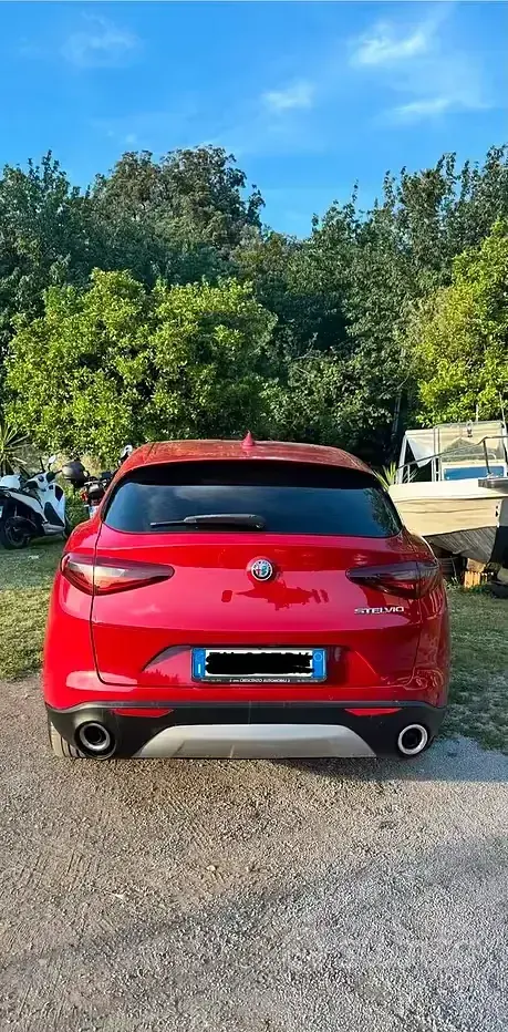 Usata Alfa Romeo Stelvio Executive 179 CV (131 kW) 2018 Rosso SUV