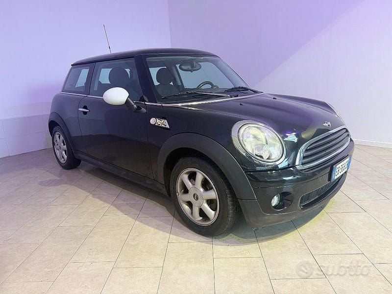 Usata Mini ONE 75 CV (55 kW) 2010 Nero Utilitaria
