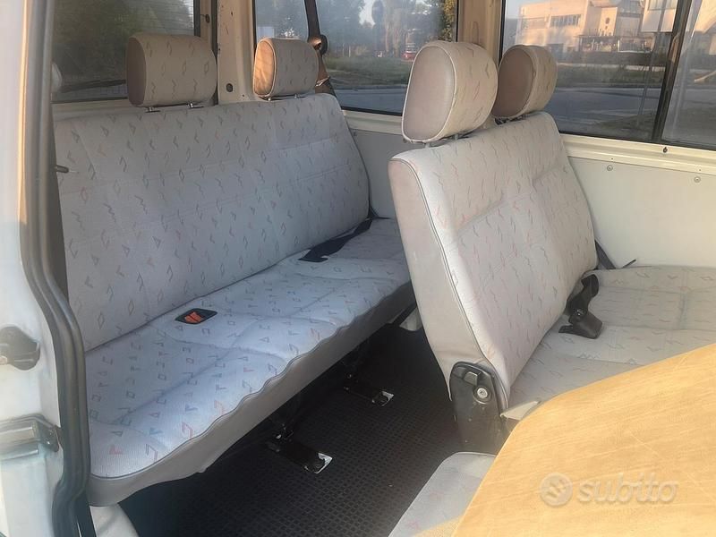 Usata VW Transporter 68 CV (50 kW) 1998 Furgone