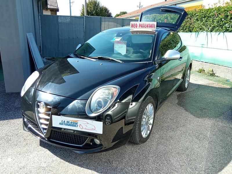 Gebraucht Alfa Romeo MiTo 120 PS (88 kW) 2015 Schwarz Kleinwagen