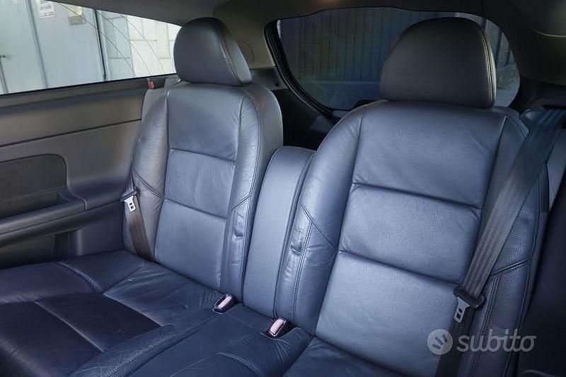 Usata Volvo C30 Momentum 220 CV (161 kW) 2007 Nero Utilitaria