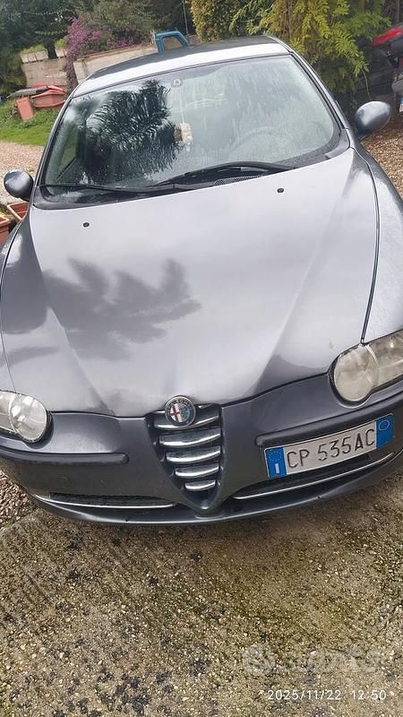 Occasion Alfa Romeo 147 2001 Gris Citadine