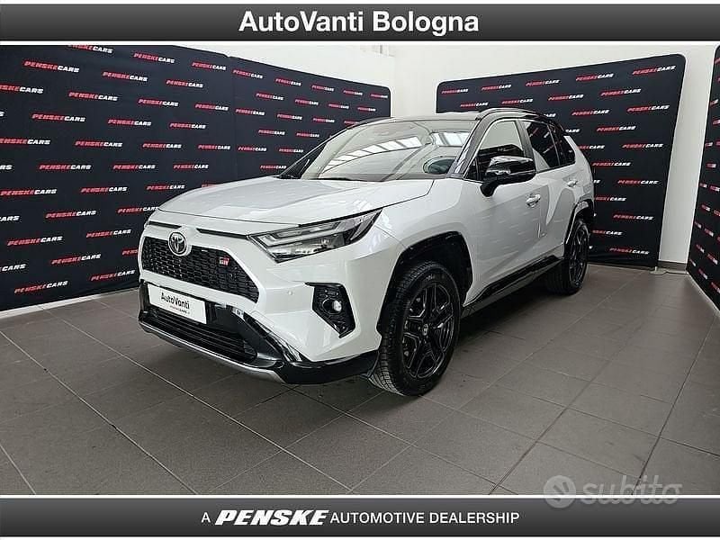 Usata Toyota RAV4 Hybrid Sport 222 CV (163 kW) 2023 Bianco SUV