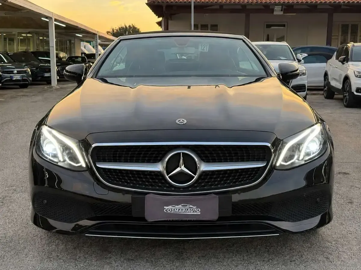 Usata Mercedes E200 194 CV (142 kW) 2019 Nero Cabrio