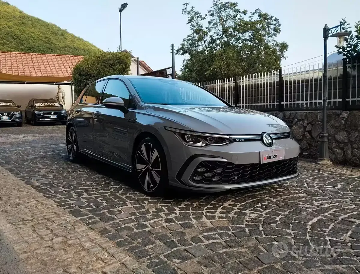 Usata VW Golf VIII GTD 200 CV (147 kW) 2021 Grigio Berlina
