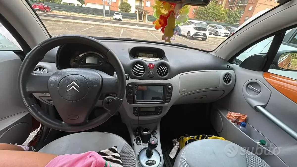 Usata Citroën C3 109 CV (80 kW) 2004 Arancione Cabrio