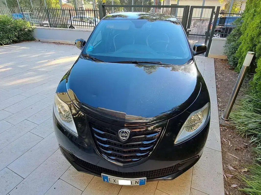 Usata Lancia Ypsilon S 69 CV (50 kW) 2014 Nero Utilitaria