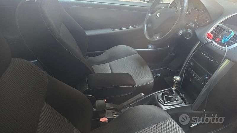 Usata Peugeot 207 CC 120 CV (88 kW) 2009 Grigio Cabrio