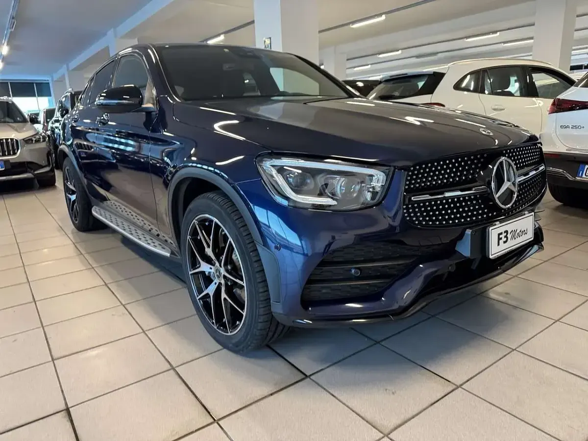Usata Mercedes GLC300de Premium 306 CV (225 kW) 2023 Blu/azzurro Coupé