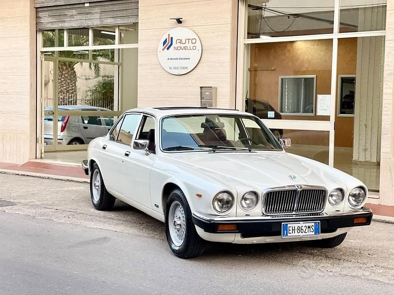 Usata Jaguar XJ6 300 CV (220 kW) 1984 Berlina