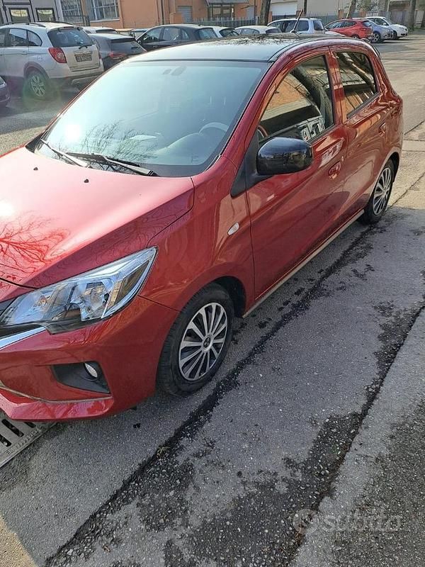 Usata Mitsubishi Space Star 71 CV (52 kW) 2021 Rosso Utilitaria