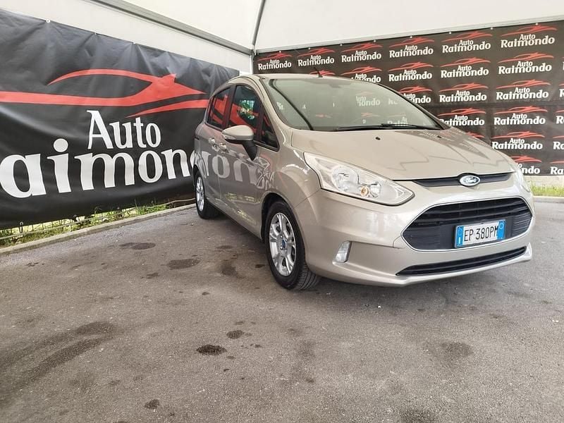 Usata Ford B-MAX Titanium 100 CV (73 kW) 2013 Oro Monovolume