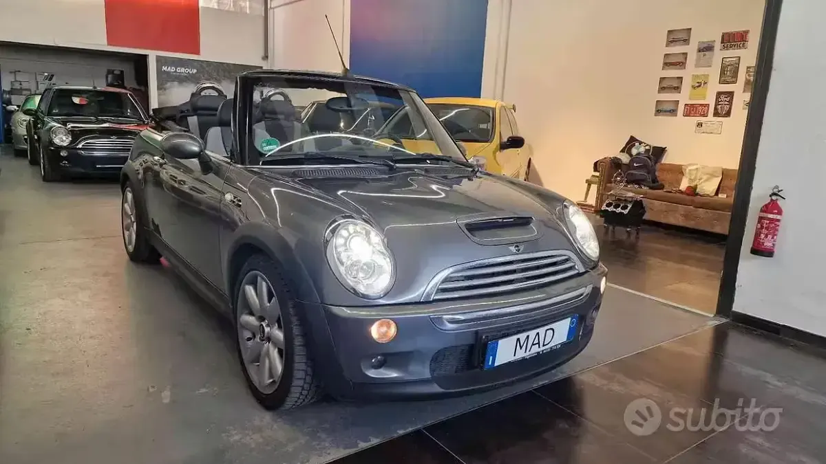 Usata Mini John Cooper Works Cabriolet 211 CV (155 kW) 2008 Grigio scuro Cabrio