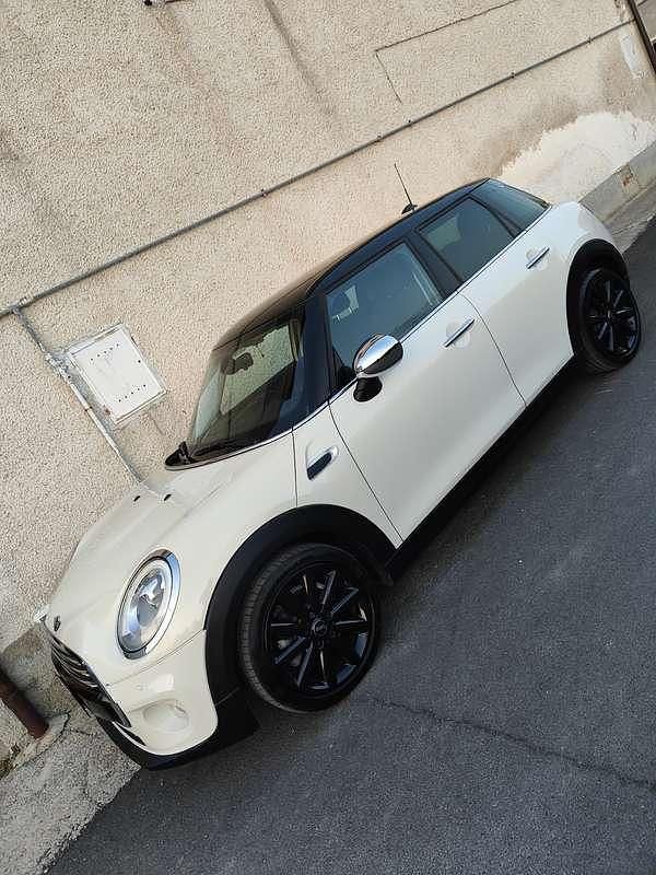 Usata 2016 Mini Cooper D Hype Due volumi | 13.500 € (Molto cara) - Immagine 1/4