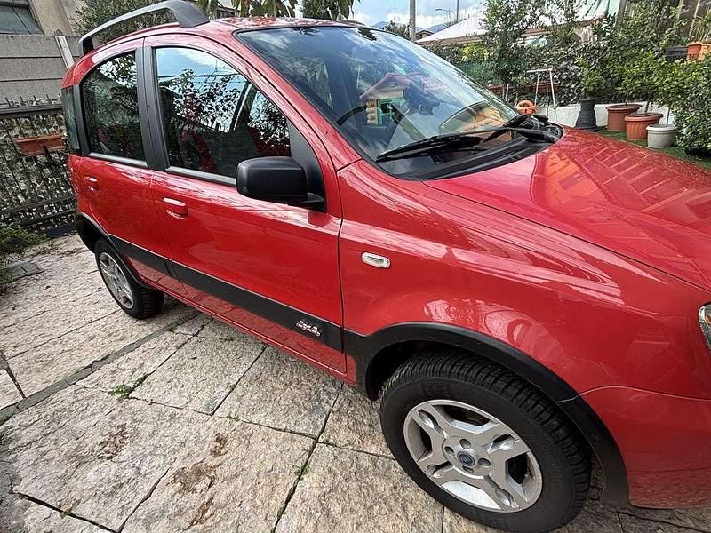 Usata Fiat Panda 4x4 Climbing 54 CV (39 kW) 2005 Utilitaria