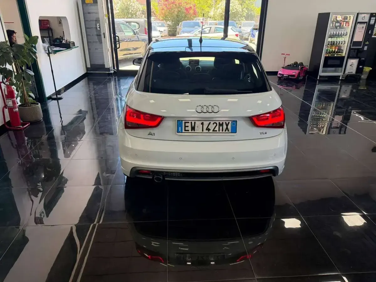 Usata Audi A1 Sportback S-Line 90 CV (66 kW) 2014 Bianco Utilitaria