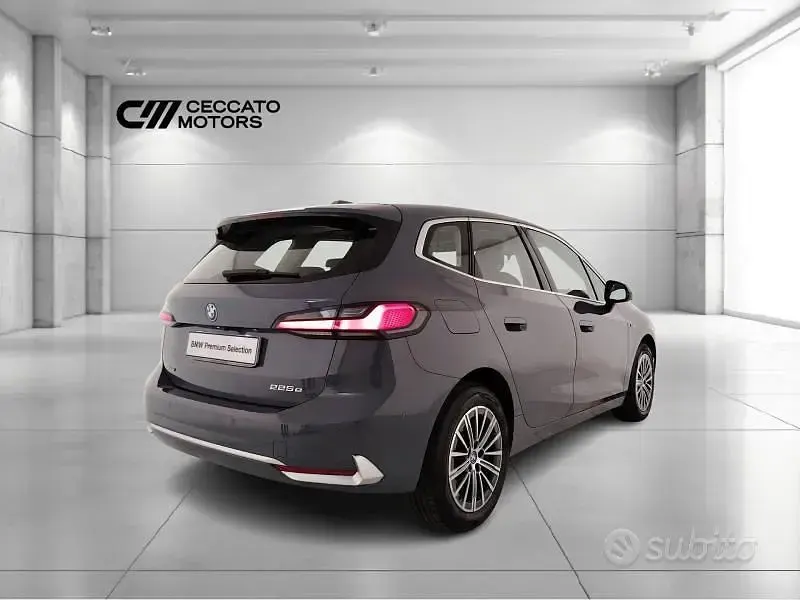 Usata BMW 225 Active Tourer M Sport 245 CV (180 kW) 2023 Grigio Monovolume