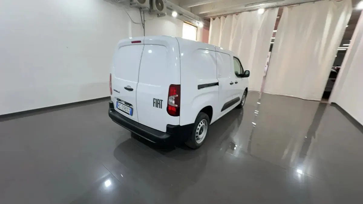 Nuova Fiat Doblò 102 CV (75 kW) 2026 549  bianco pastello Monovolume