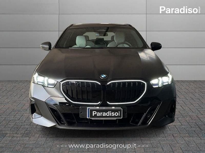 Nuova BMW 520 Sport Line 197 CV (144 kW) 2025 Grigio Station wagon