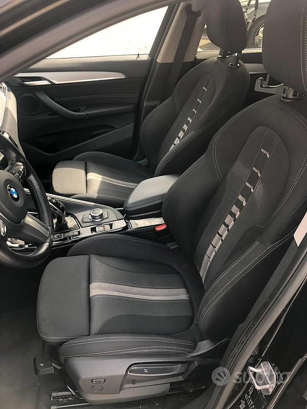 Begagnad BMW X1 Sport Line 2018 Svart SUV