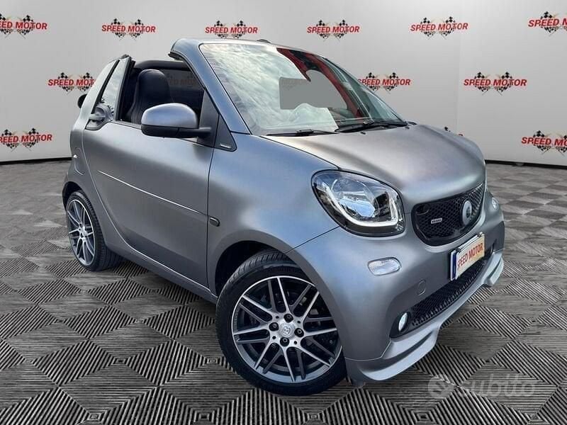 Grigio Usata 2018 Smart ForTwo Cabrio Brabus Cabrio | 18.900 € (Super prezzo) - Immagine 1/4