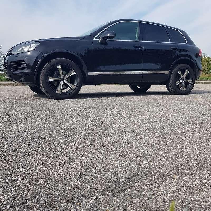 Usata VW Touareg Executive 239 CV (175 kW) 2011 Nero SUV