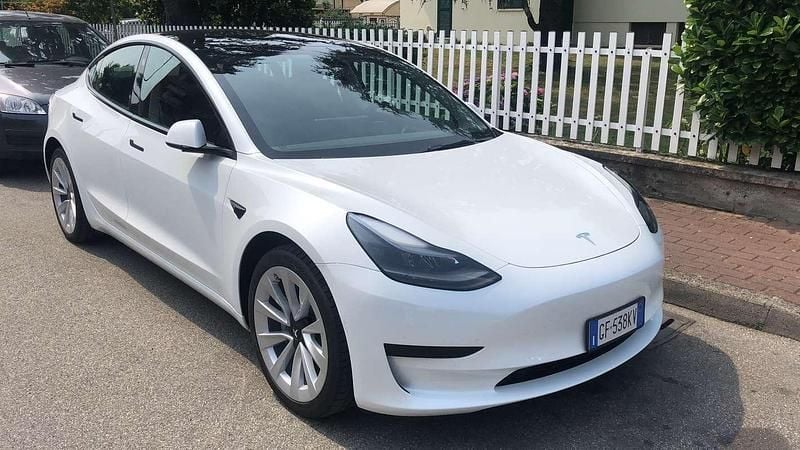 Usata Tesla Model 3 Standard Range 88 kW (120 CV) 2021 Berlina