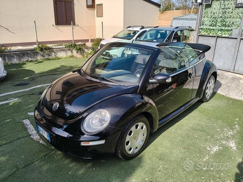 Usata VW New Beetle 105 CV (77 kW) 2006 Nero Utilitaria
