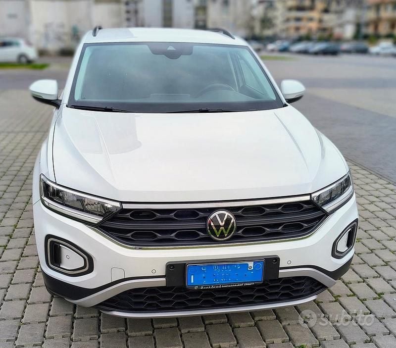 Usata VW T-Roc 110 CV (80 kW) 2023 Bianco SUV