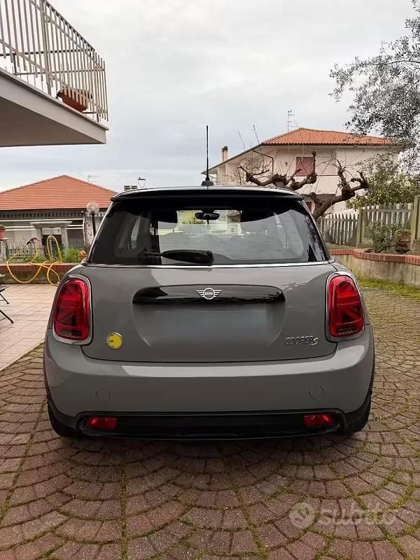 Usata Mini Cooper SE 2022 Utilitaria