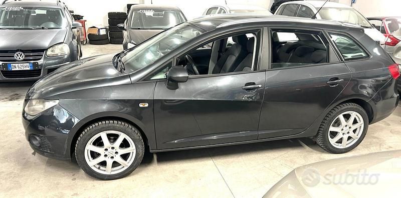 Usata Seat Ibiza ST Style 75 CV (55 kW) 2011 Grigio Station wagon