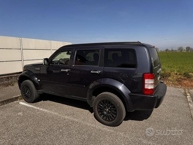 Usata Dodge Nitro 177 CV (130 kW) 2008 Nero SUV