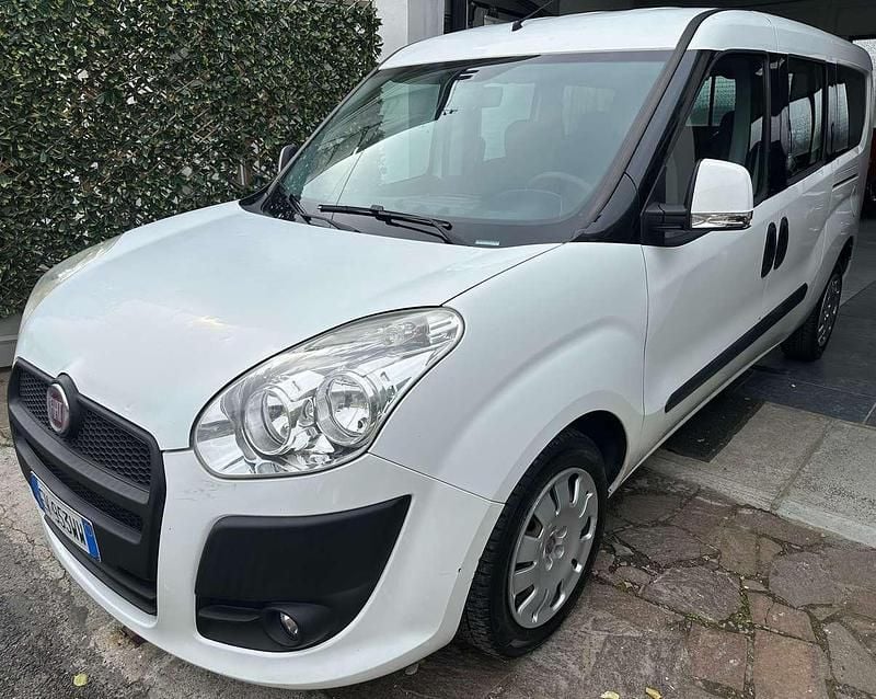 Usata Fiat Doblò Dynamic 90 CV (66 kW) 2014 Bianco Monovolume