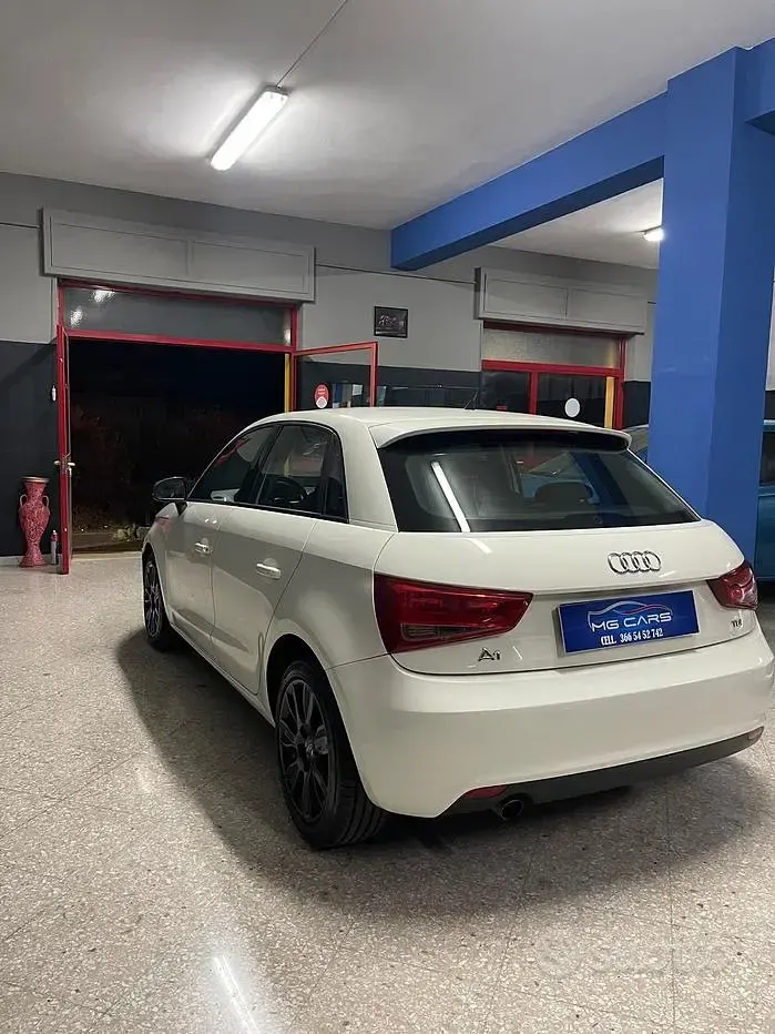 Usata Audi A1 Sportback 90 CV (66 kW) 2012 Bianco Utilitaria