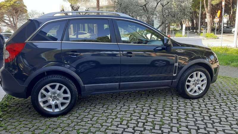 Usata Opel Antara Edition+ 140 CV (102 kW) 2010 Nero SUV