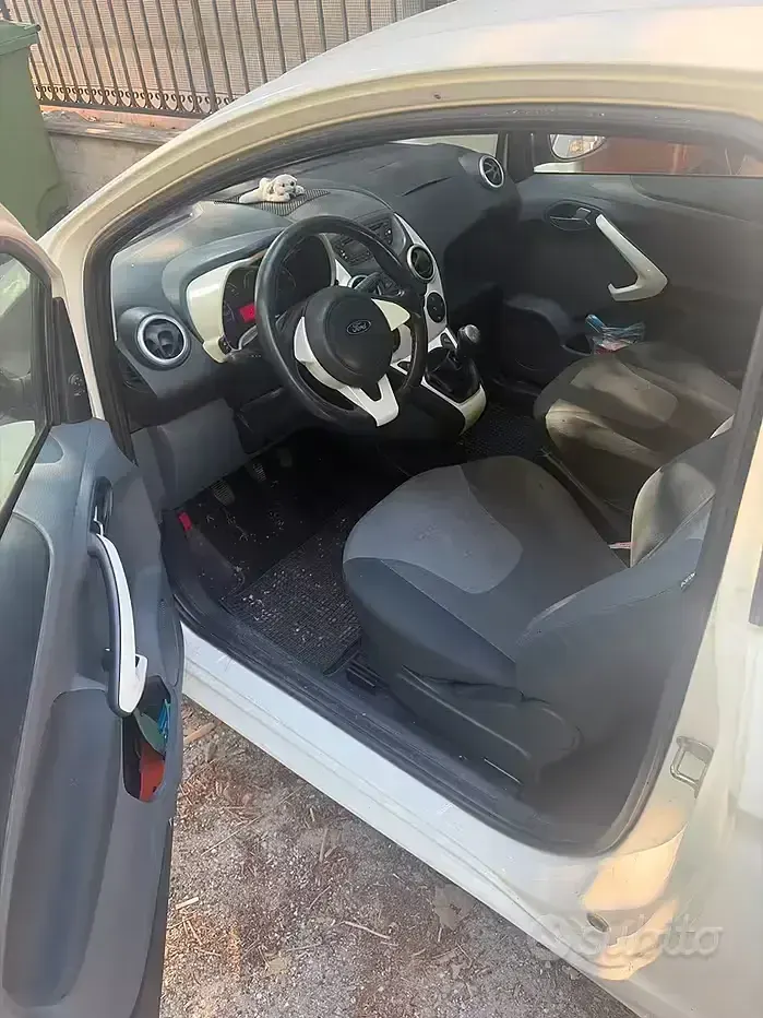 Usata Ford Ka 69 CV (50 kW) 2010 Bianco Utilitaria