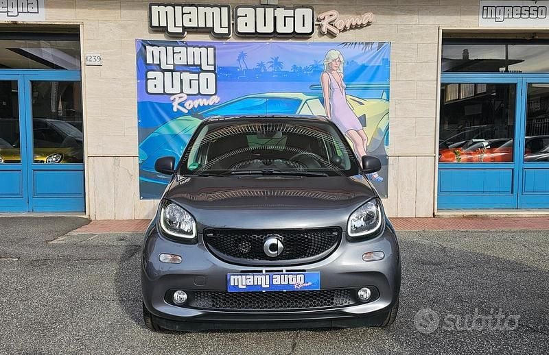 Grigio Usata 2019 Smart ForFour Passion Utilitaria | 15.990 € (Buon prezzo) - Immagine 1/4