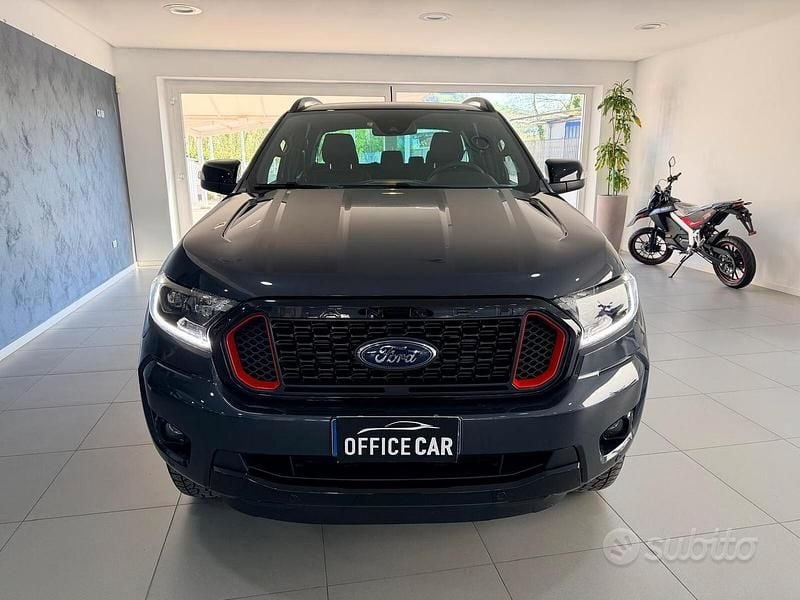 Usata Ford Ranger Wildtrack 213 CV (156 kW) 2022 Grigio Pick-up